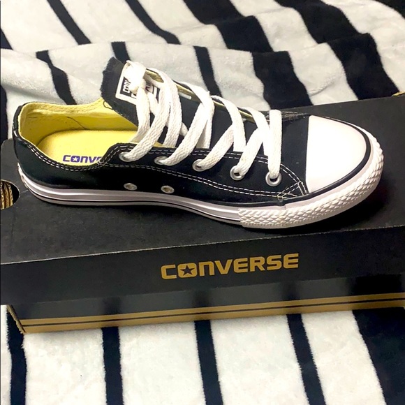 Shoes - Picture 1 of 2